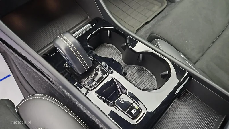 Volvo XC 40 18