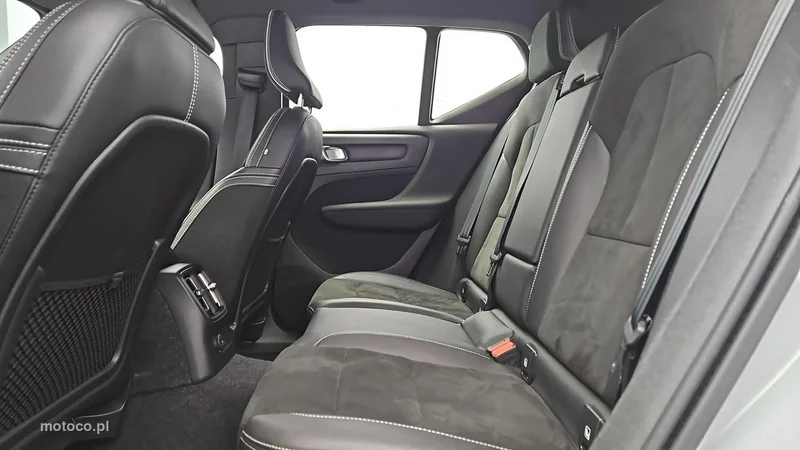 Volvo XC 40 23
