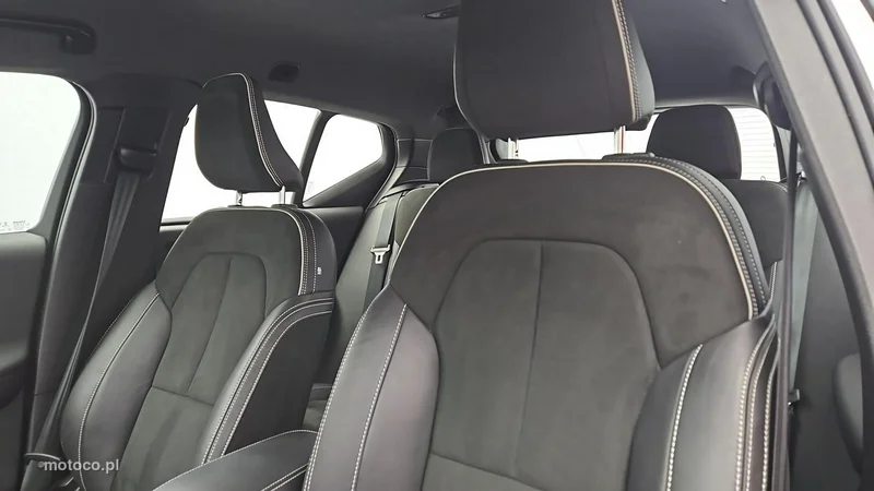 Volvo XC 40 11