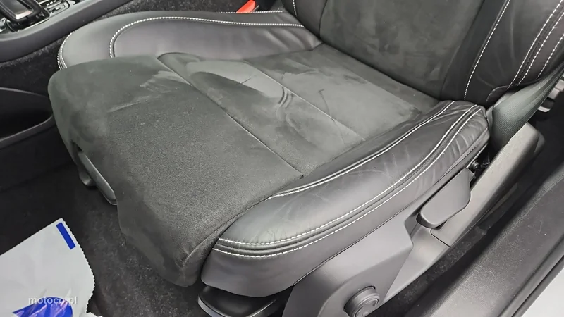 Volvo XC 40 12