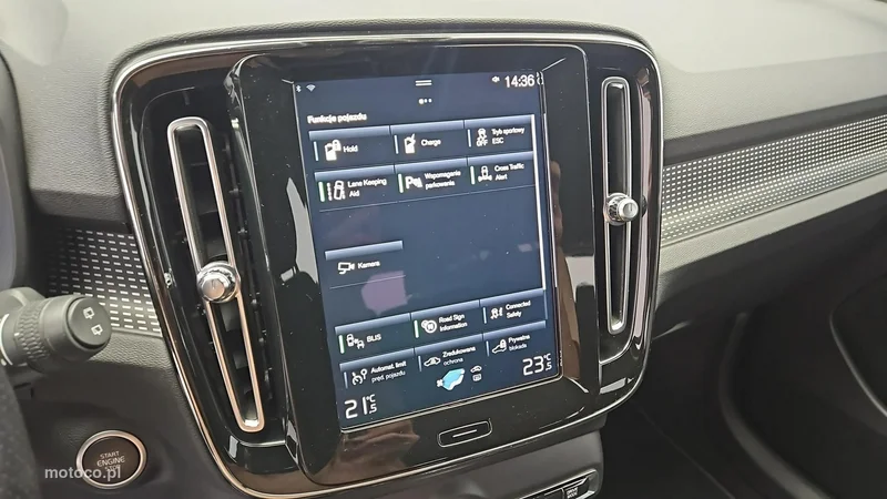 Volvo XC 40 22
