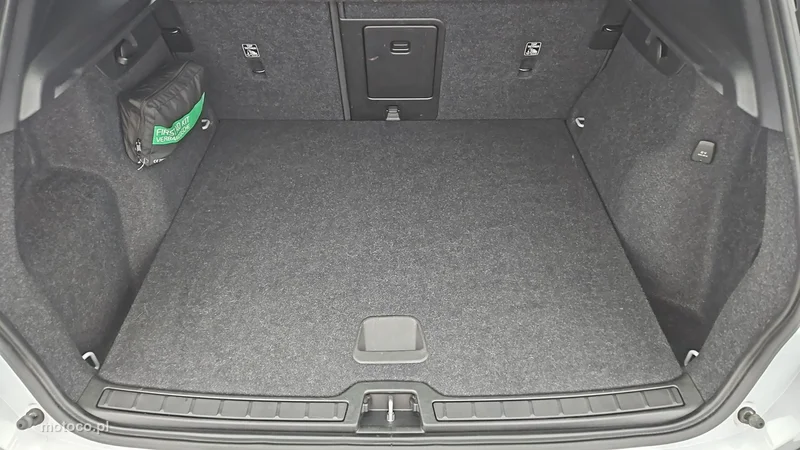 Volvo XC 40 24