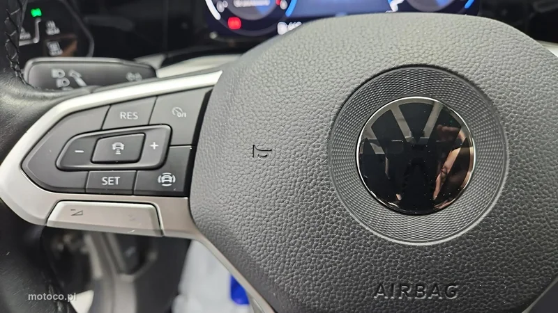 Volkswagen Golf VIII 16