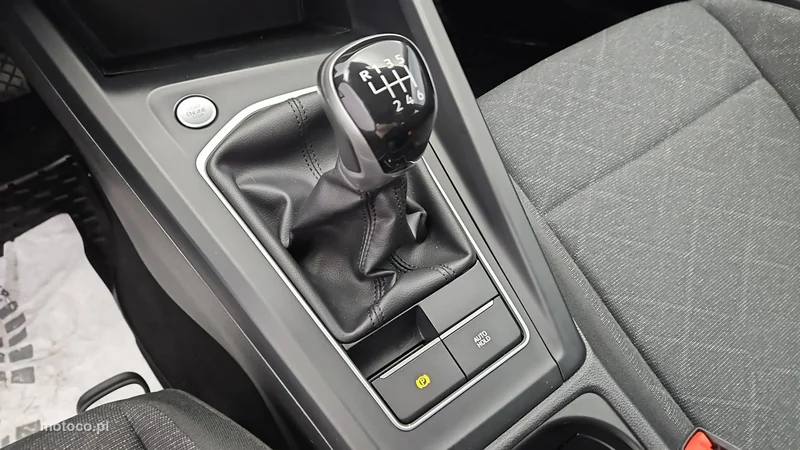 Volkswagen Golf VIII 18