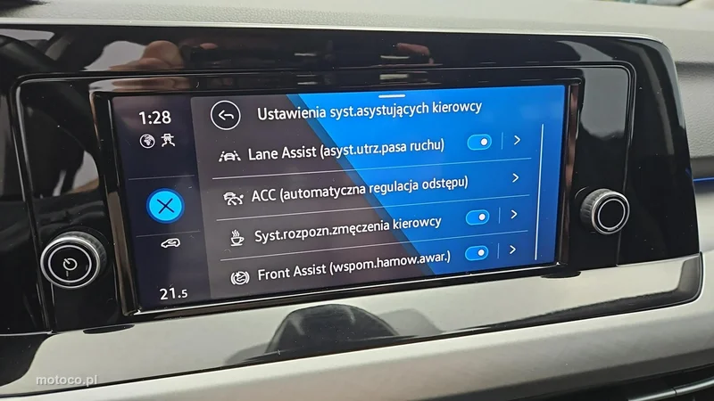 Volkswagen Golf VIII 22