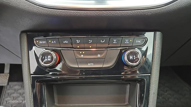 Opel Astra K 19