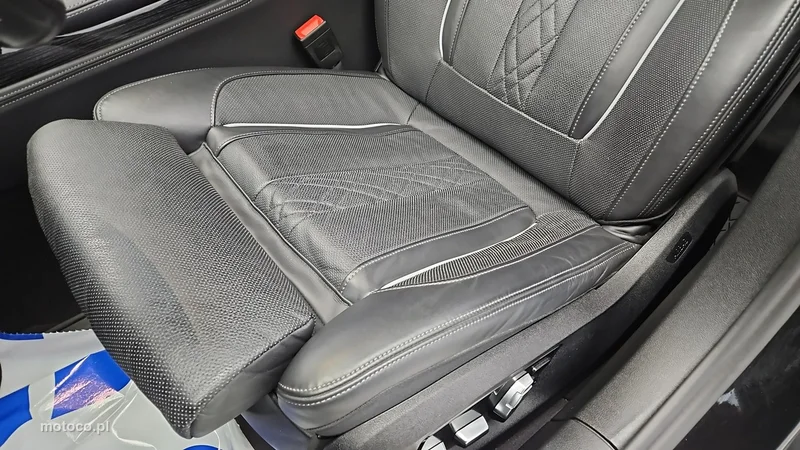 BMW Seria 7 G11 745 12