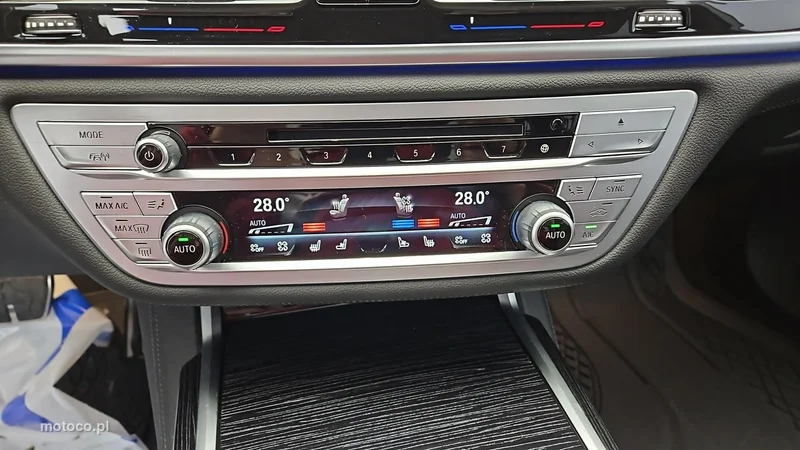 BMW Seria 7 G11 745 21
