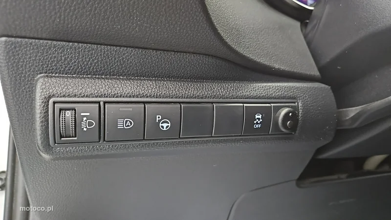 Toyota Corolla E210 17