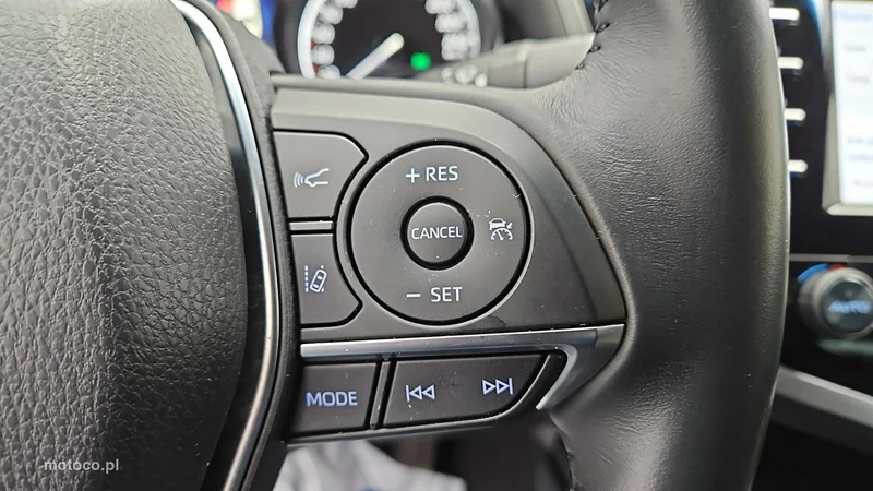 Toyota Camry XV70 15