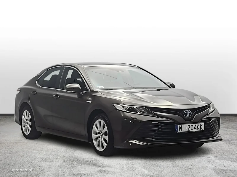 Toyota Camry XV70 7