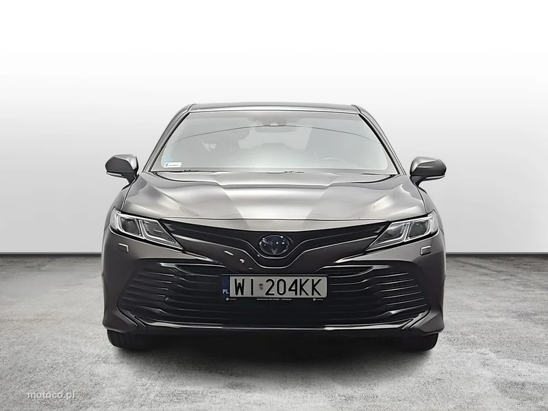 Toyota Camry XV70 8