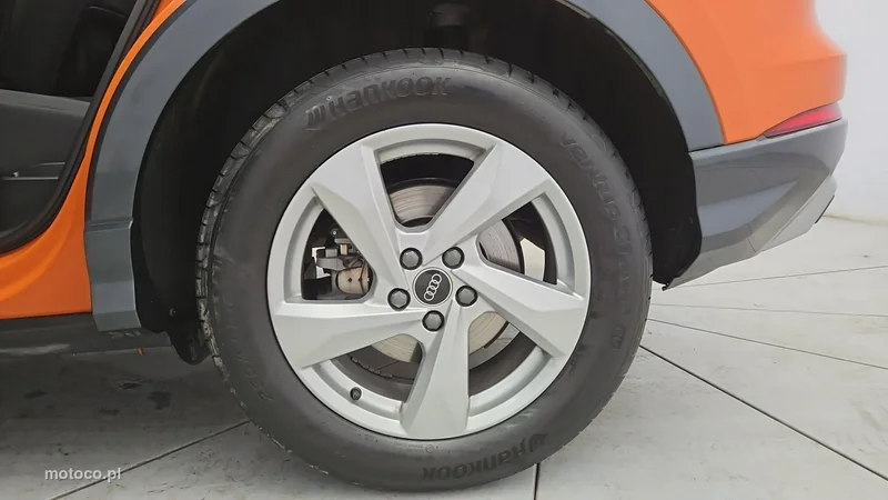 Audi Q3 F3 24