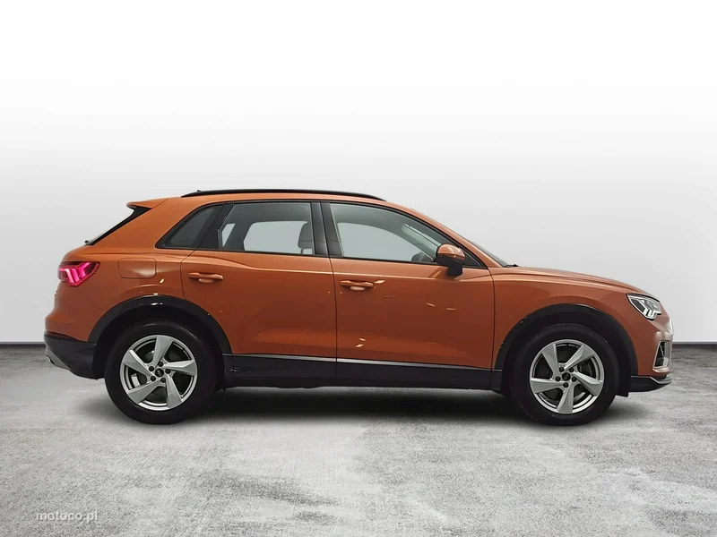 Audi Q3 F3 6