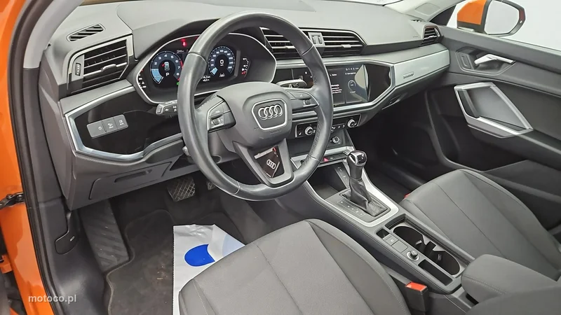 Audi Q3 F3 9