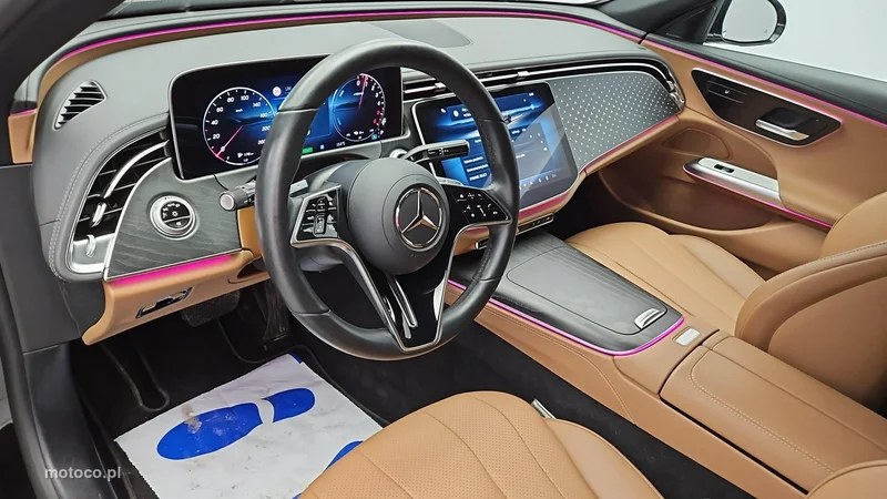 Mercedes-Benz Klasa E W214 E 300 9