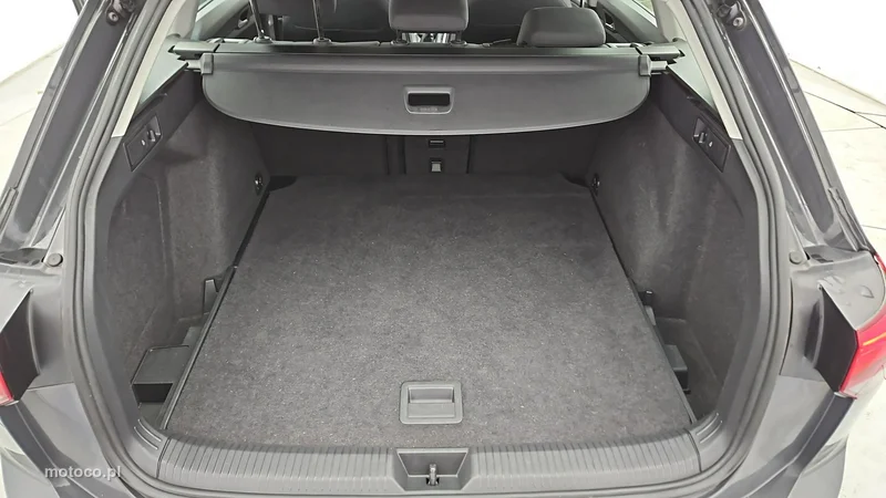 Volkswagen Golf VIII 22
