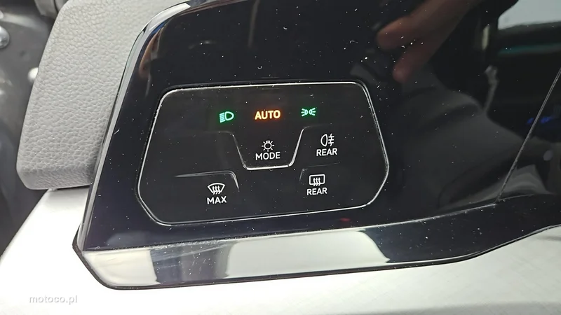 Volkswagen Golf VIII 17