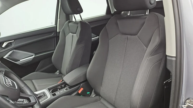 Audi Q3 F3 11