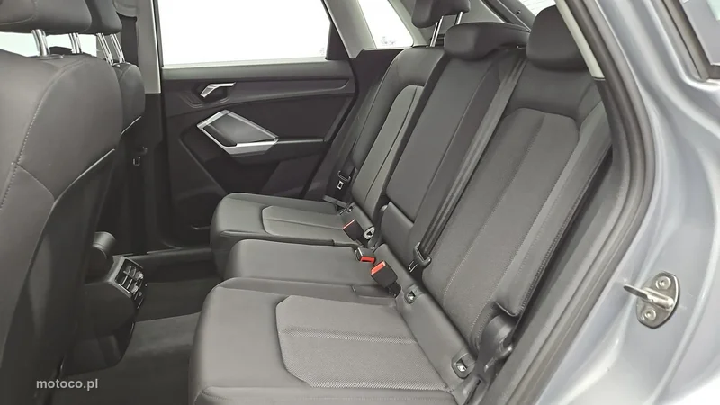 Audi Q3 F3 23