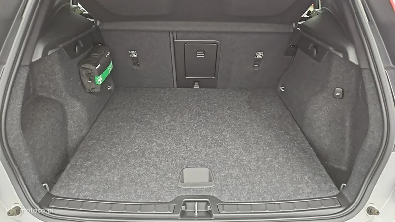 Volvo XC 40 24