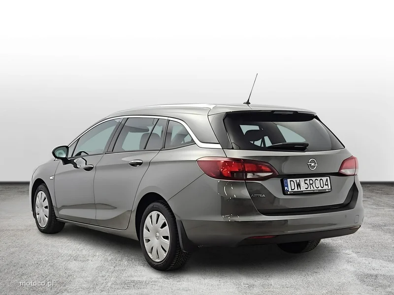 Opel Astra L 3