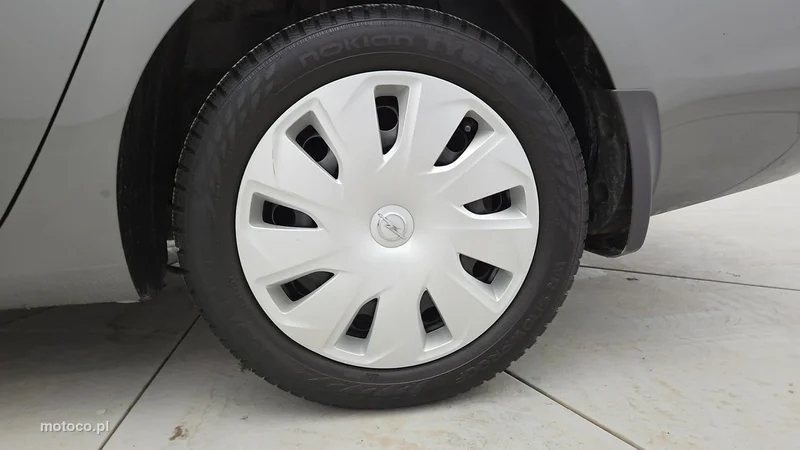 Opel Astra L 25
