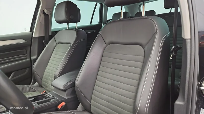 Volkswagen Passat Variant B8 11