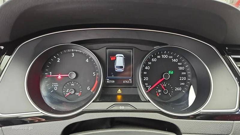 Volkswagen Passat Variant B8 14