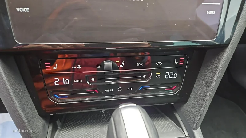 Volkswagen Passat Variant B8 19