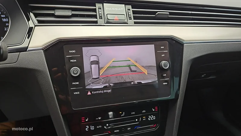 Volkswagen Passat Variant B8 21