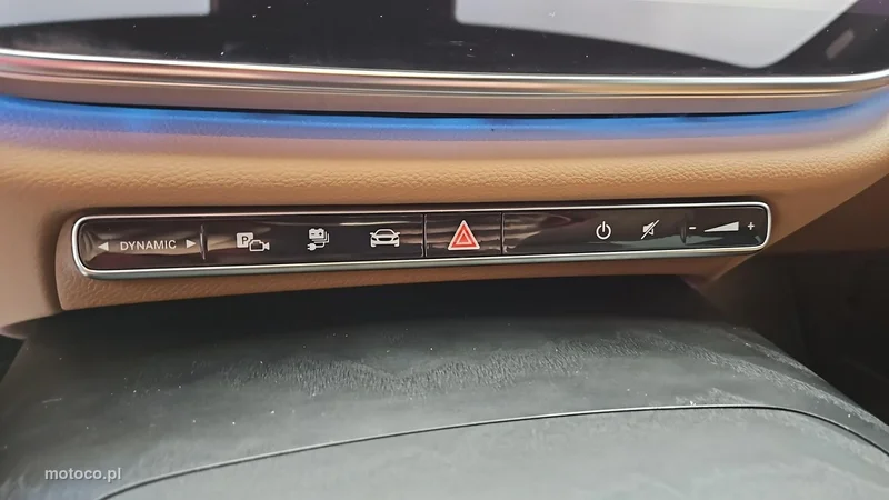 Mercedes-Benz Klasa E W214 E 300 19