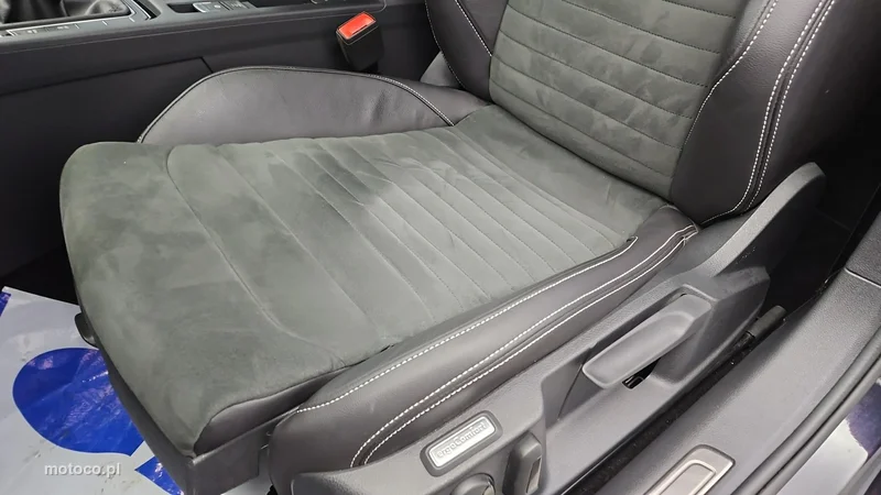 Volkswagen Passat Variant B9 11