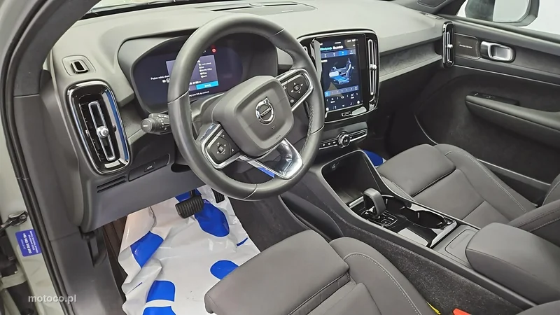 Volvo C40 9