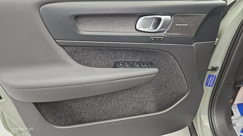 Volvo C40 10