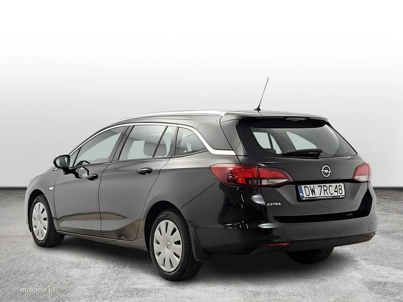 Opel Astra L 3