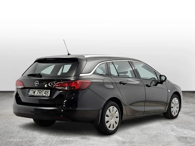 Opel Astra L 5