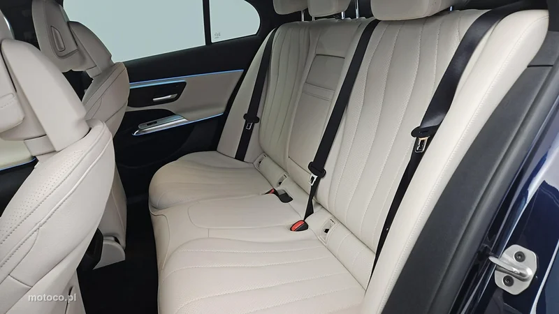 Mercedes-Benz Klasa E W214 E 300 22