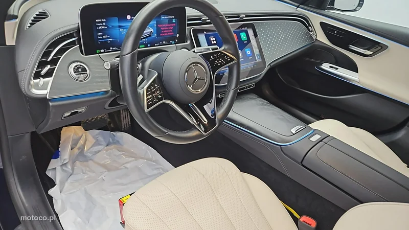 Mercedes-Benz Klasa E W214 E 300 9