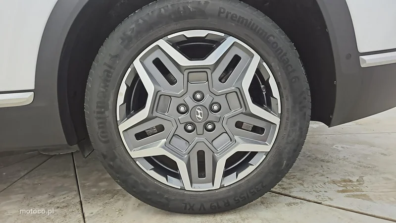 Hyundai SANTA FE 26