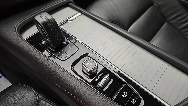 Volvo XC 90 18