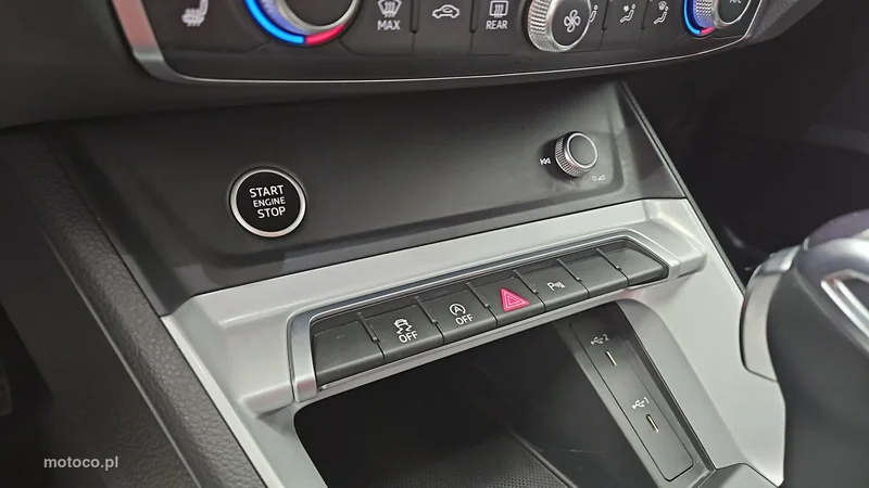 Audi Q3 F3 19