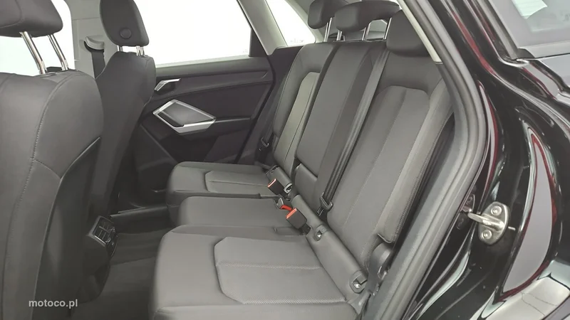 Audi Q3 F3 23