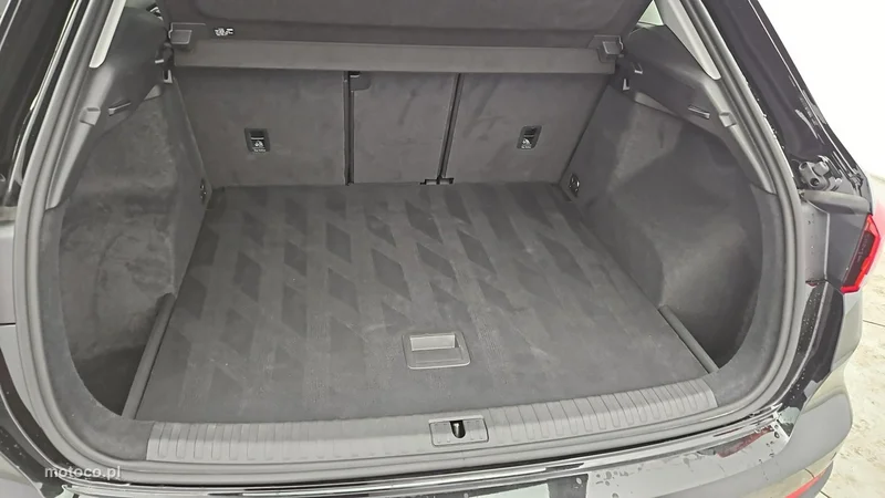 Audi Q3 F3 24