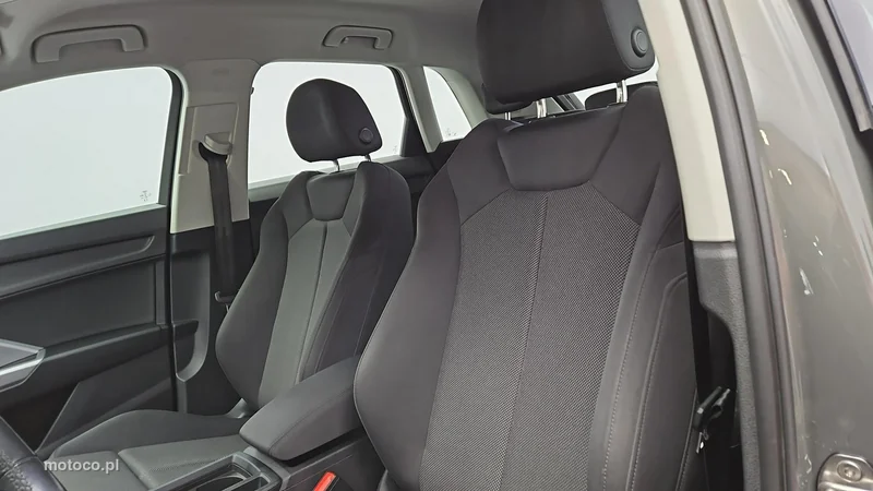 Audi Q3 F3 11
