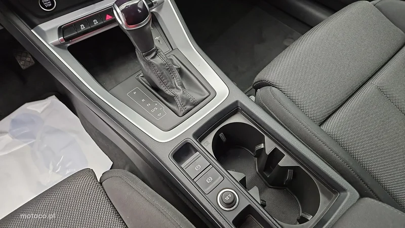 Audi Q3 F3 18