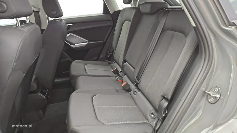 Audi Q3 F3 22
