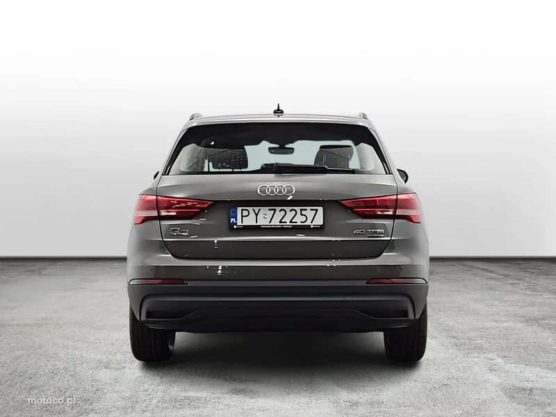 Audi Q3 F3 4