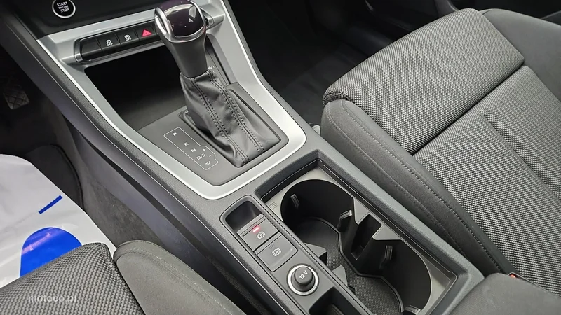 Audi Q3 F3 17