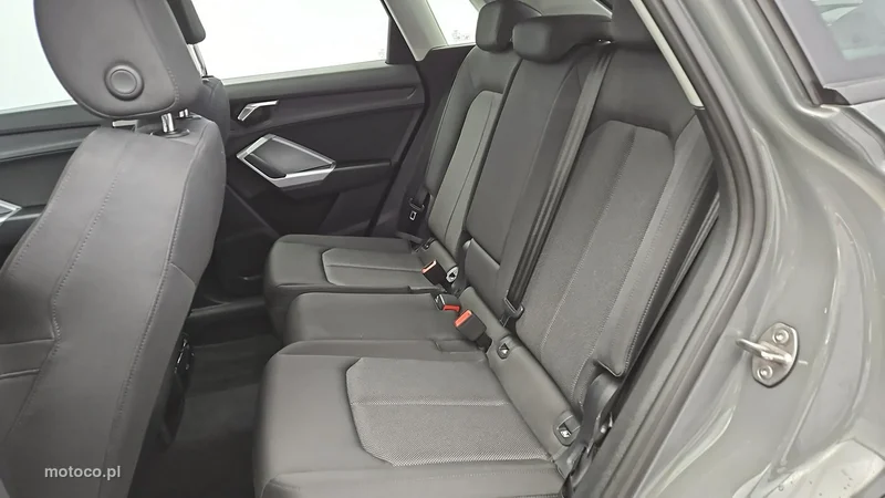 Audi Q3 F3 20